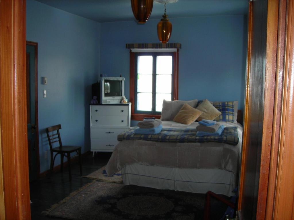 Gite Des Hauteurs Et Cafe De La Place Saint Zenon Δωμάτιο φωτογραφία